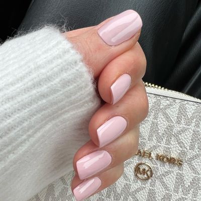 Nagelarbeit
